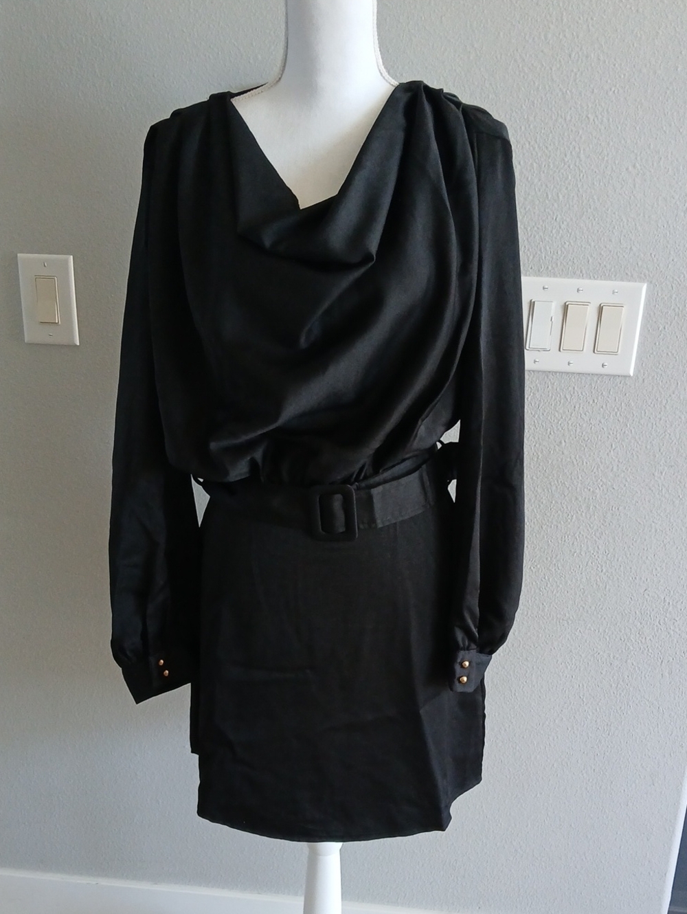 Nwt Forever 21 Hyfve Black Short Dress with Delicate Trim MEDIUM sexy Open Back